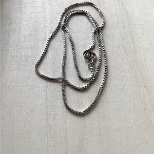 NIB STG SILVER solid box chain Vintage 15”